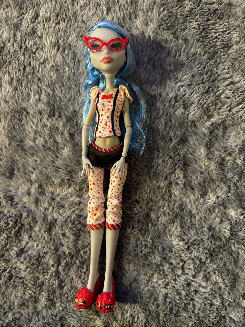 ghoulia sleeps doll